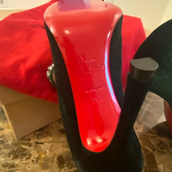 Louboutin Green Velvet Booton Mary Jane - Picture 4 of 6